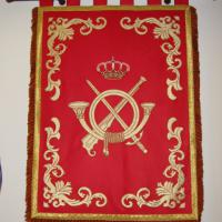Repostero tapiz de Infantería. Bordado en hilo de oro y grecas. Cuartel General de la Fuerza Terrestre Sevilla