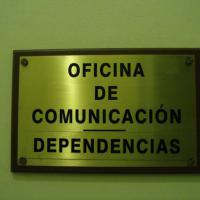 Rótulo cartel con rotulación Placa de Latón Futer Sevilla