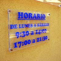 Rótulo cartel con rotulación Placa de La Ocasión, Dos Hermanas Sevilla