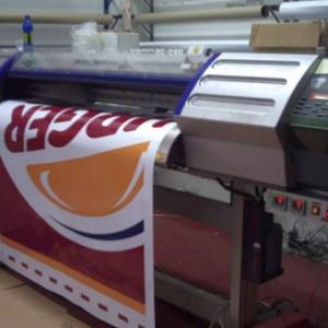 Impresión digital sobre vinilo. Burguer King Camas para Monoposte Sevilla