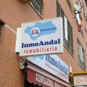 Rótulo luminoso Banderola. Inmobiliaria Inmo Andal Sevilla