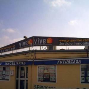 Rótulo luminoso corpóreo. Inmobiliaria Vive sevilla