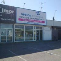 Valla publicitaria o cartelera, así como cartel de obra  panelable y rotulada con vinilo.  Uniopsa Bormujo Sevilla