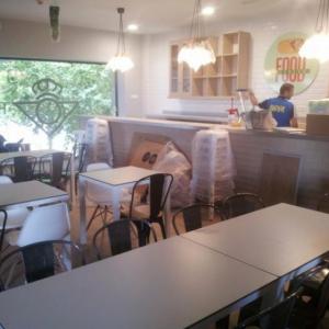 Rotulación de fotomurales en vinilo. Cafetería Ciudad Deportiva del Real Betis Balompiés