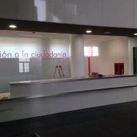 Rótulo cartel con rotulación Ambulatorio Torreblanca Sevilla