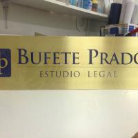 Rótulo cartel con rotulación Bufete Prado ( placa en latón ) Sevilla