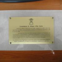 Rótulo cartel Placa latón bajo relieve + tinta, sobre placa metacrilato. REWE 32 El Copero Sevilla