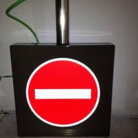 Rótulo luminoso corpóreo. Caja de luz led y señales de tráfico parking subterráneo. Centro Comercial El Faro. Para Acciona Facility Services SA