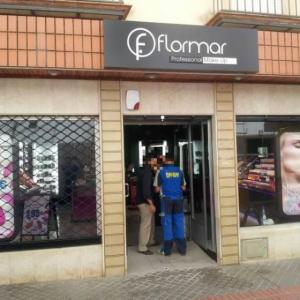 Rótulo luminoso corpóreo. Flormar Dos Hermanas
