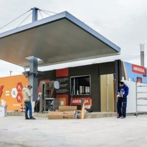 Rotulación fotomural Gasolinera de Hidrógeno de Abengoa Sevilla