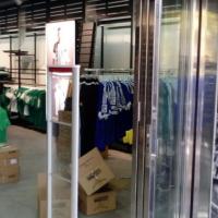 Rotulación Tienda Ofical del Real Betis Balompie. Trabajos realizados para Arquitectura ferial de la madera SL