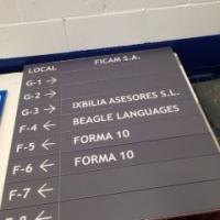 Rótulo cartel con rotulación Directorio edificio Ficam SA Sevilla
