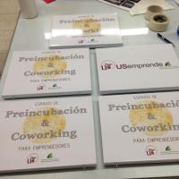 Rótulo cartel con rotulación Placas Universidad de Sevilla