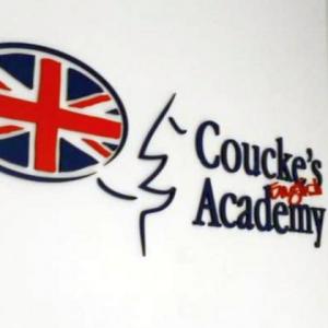 Rótulo en corpóreo de pvc Academia Couckes English Sevilla