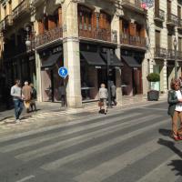 Toldos rotulados para las iendas Tous. Granada