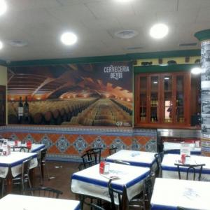 Foto mural en vinilo especial de pared laminado. Bodegas faustino en Bar Beiby en Dos Hermanas Sevilla
