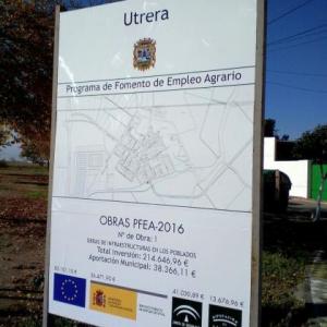Valla publicitaria o cartelera, así como cartel de obra  panelable y rotulada con vinilo. Programa 2016 de Fomento Agrario del Ayuntamiento de Utrera Sevilla