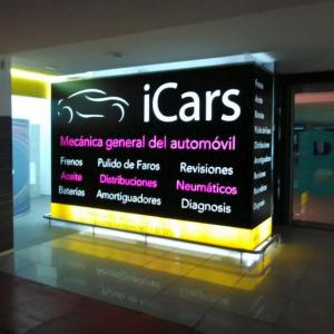 Decoración y rotulación con vinilos especiales de cajas luminosas para Icars en Sevilla