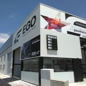 Rotulación con vinilo laminado. Gasolinera EGO Sevilla.