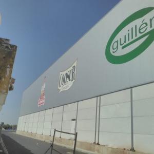 Rotulación de frente fachada en vinilos especiales al exterior. Coosur Aceites La Española en Vilches Jaén