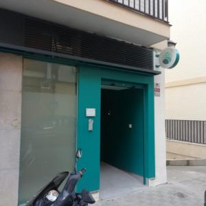 Rótulo banderola redonda a doble cara. Pilatecnic Sevilla.