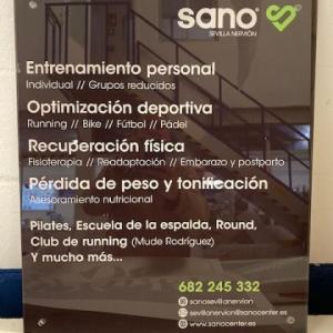 Cartel rótulo en placa de metacrilato rotulado en Sevilla. Sano