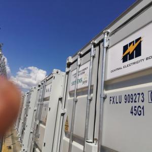 Rotulación de contenedores container en vinilo de corte especial para Siemens. Fabricados por Proinsener Sevilla.