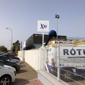 Rótulo Banderola para BMW Bóxer Motorrad en Sevilla.