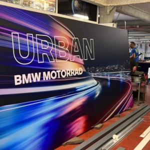 Rótulo caja luminosa con frontal en tela. BMW Boxer Motorrad Sevilla.