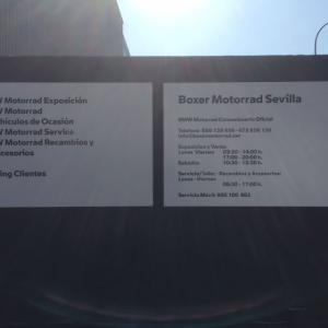 Rótulo cartel directorio para BMW Bóxer Motorrad en Sevilla.